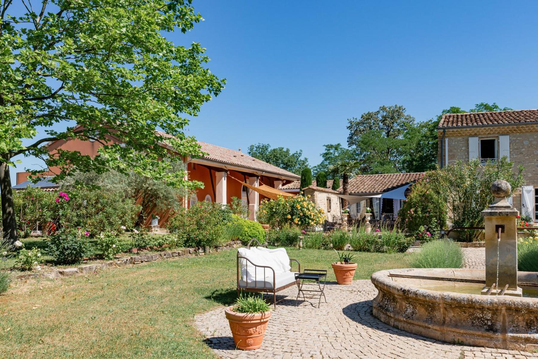 La Petite Aiguebonne Bed & Breakfast Allex Bagian luar foto